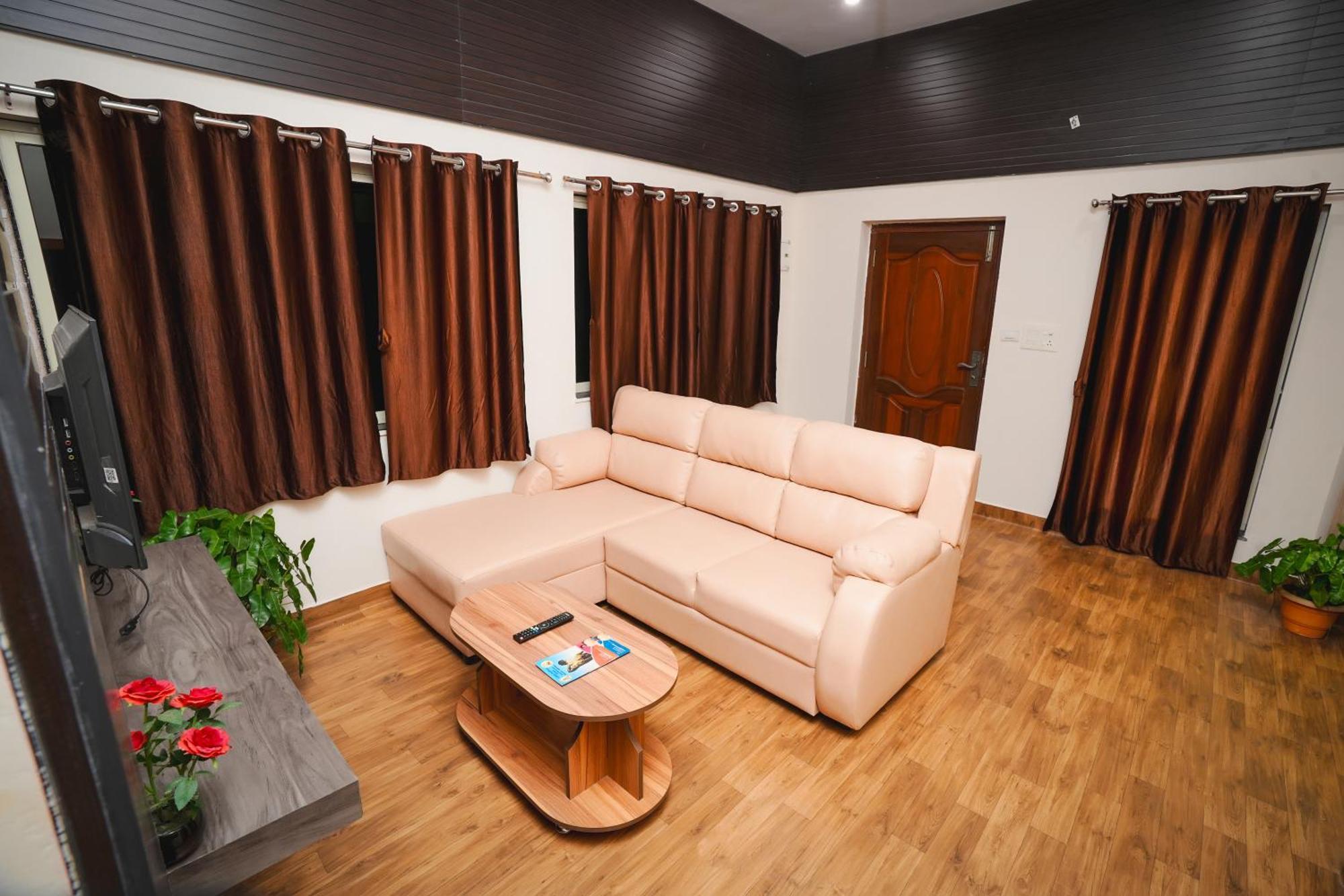 Auro Wellness Castle Hotel Pondicherry Exterior photo