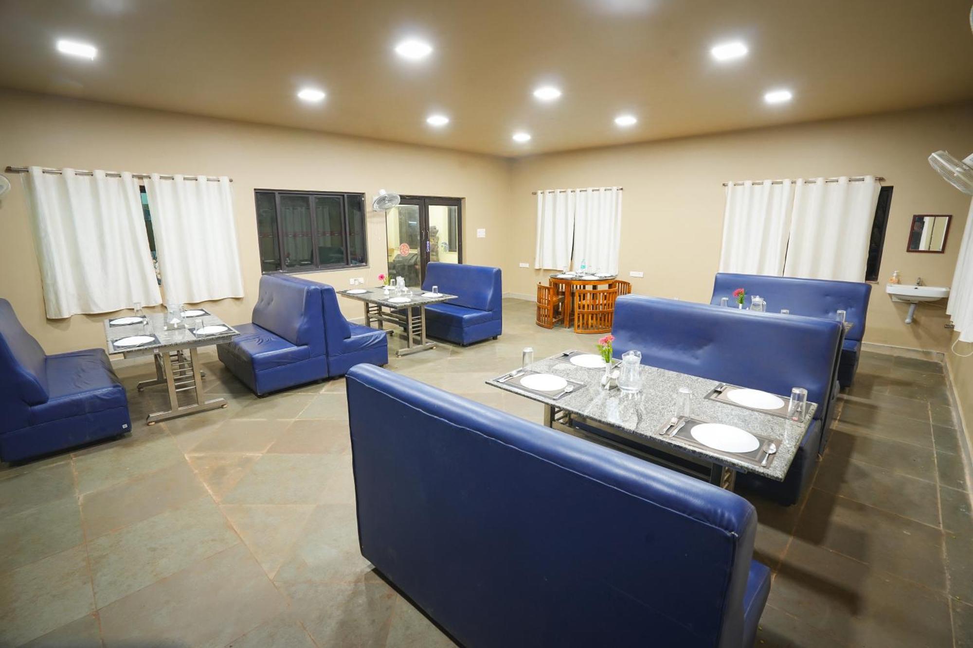 Auro Wellness Castle Hotel Pondicherry Exterior photo
