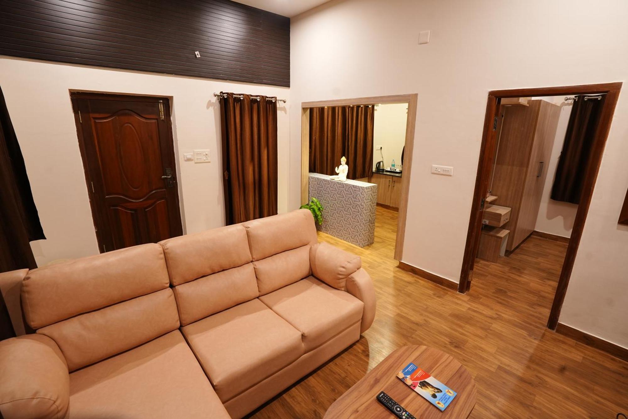 Auro Wellness Castle Hotel Pondicherry Exterior photo